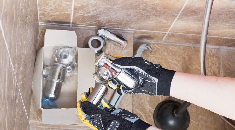 Professional gutter cleaning in Reedville, VA
